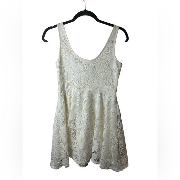 Aeropostale White Floral Lace Sleeveless Skater Dress Women’s Size M Medium - Picture 4 of 7